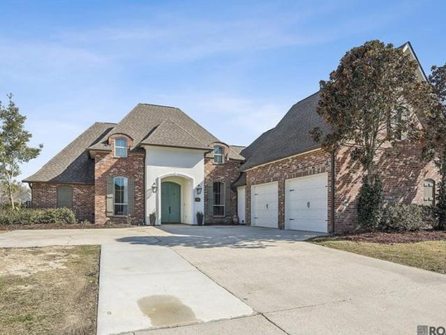 House for sale in Greenwell Springs, Louisiana