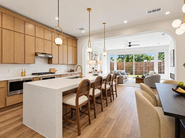 House for sale in Dallas, Dallas County