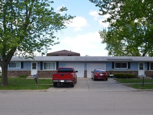 House for sale in Mchenry, Illinois