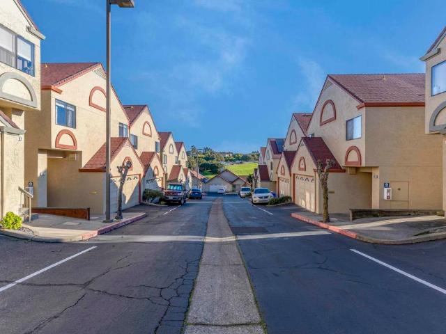 Townhouse for sale in El Sobrante, California