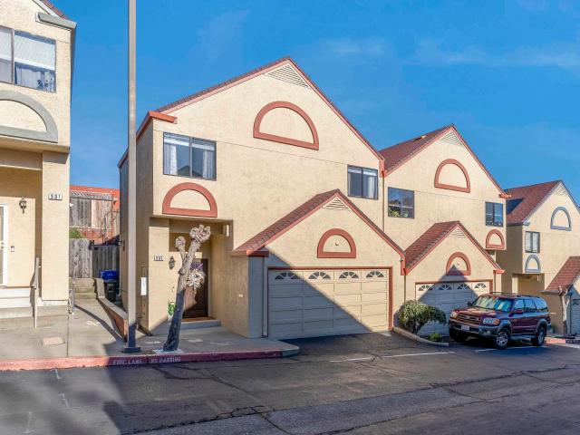 Townhouse for sale in El Sobrante, California