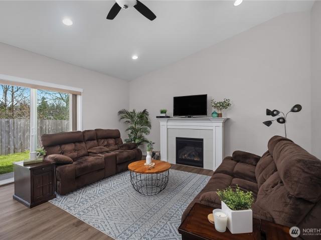 House for sale in Thurston, Washington