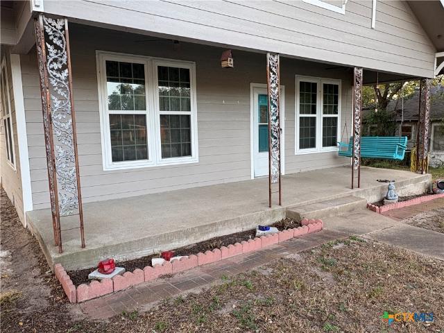 House for sale in Cuero, DeWitt County
