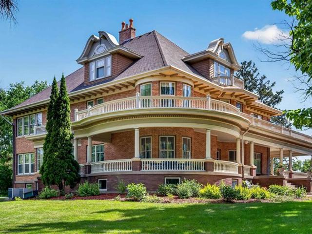 House for sale in Canton, South Dakota