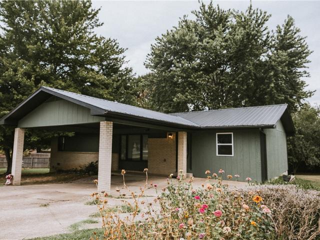 House for sale in Harrison, Boone County