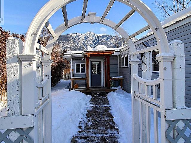 House for sale in Parson, British Columbia