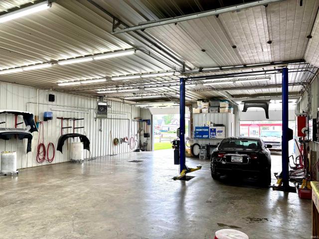 Commercial for sale in Gibson, Indiana