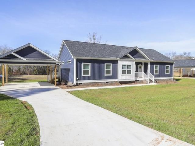 House for sale in Chappells, South Carolina