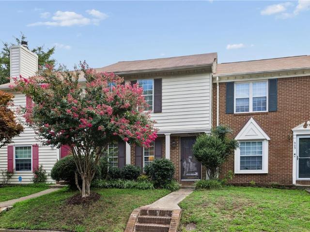 Townhouse for sale in Virginia