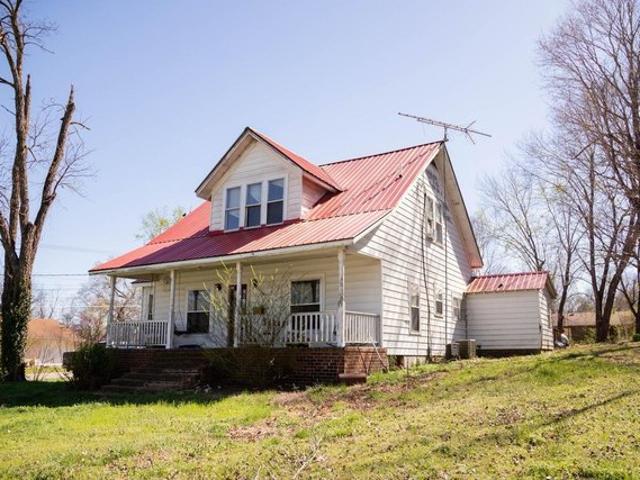 House for sale in Thayer, Missouri