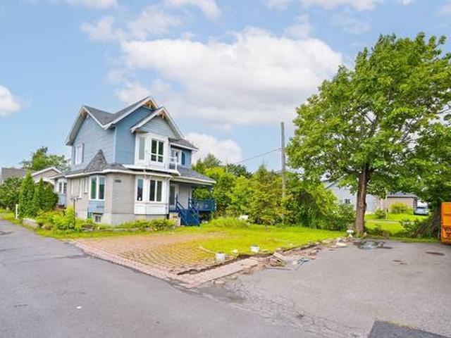 House for sale in Brossard, Quebec