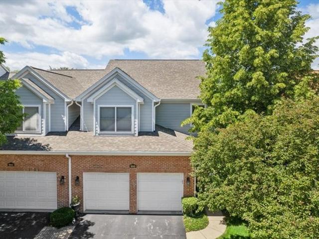 Townhouse for sale in Mchenry, Illinois