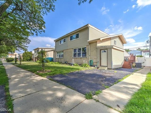 Townhouse for sale in Des Plaines, Illinois