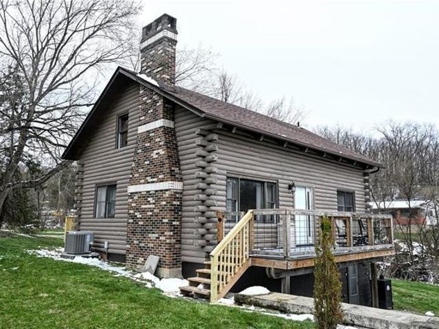 House for sale in Elizabeth, Pennsylvania