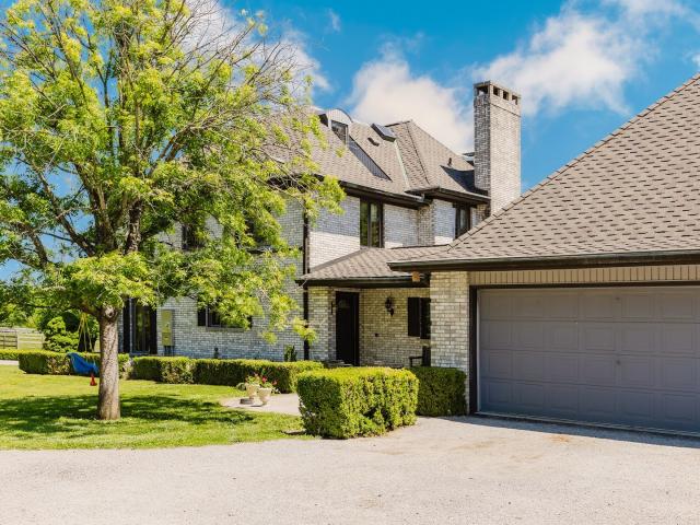 House for sale in Creal Springs, Illinois