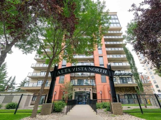 Condo for sale in Wedgewood, Alberta
