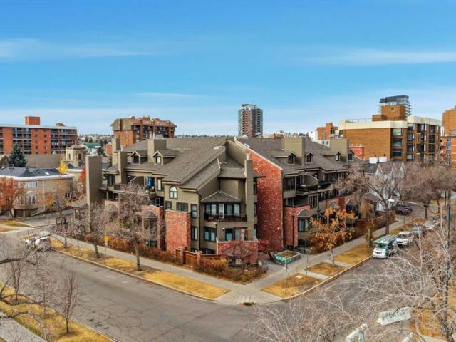 Apartment for sale in Northwest, Alberta