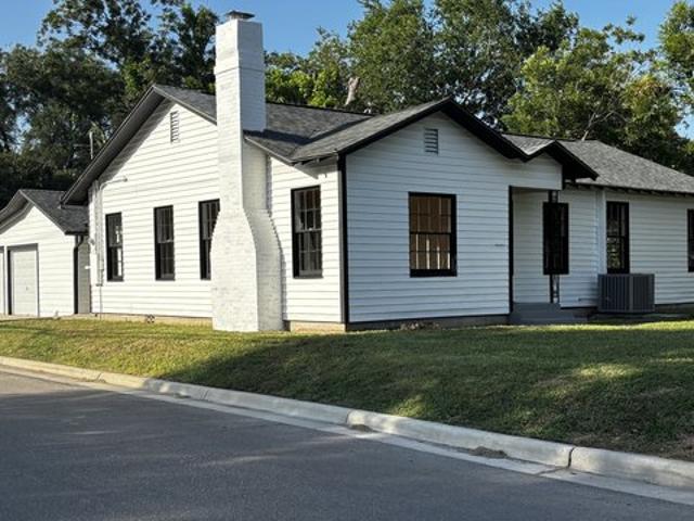 House for sale in Seguin, Texas
