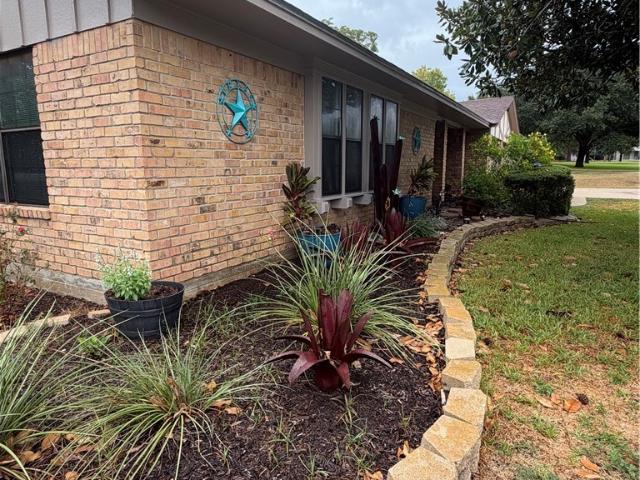 House for sale in Yoakum, Lavaca County
