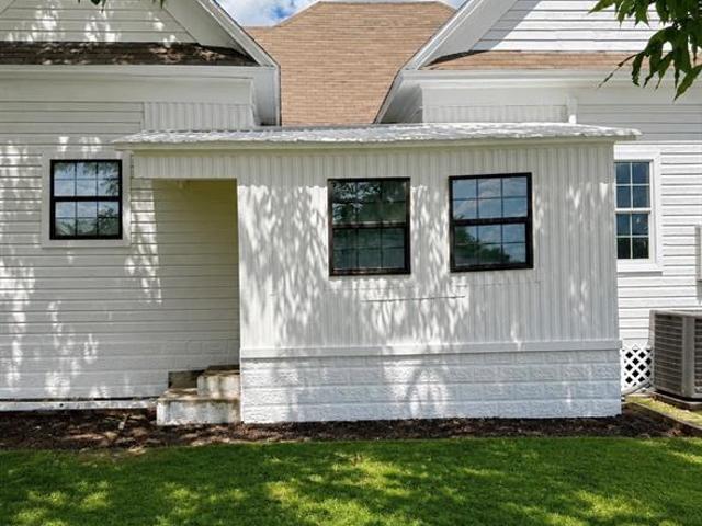 House for sale in Navarro, Texas