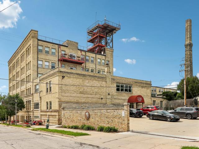 Condo for sale in Milwaukee, Wisconsin