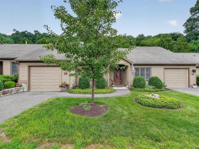 Condo for sale in Amawalk, New York