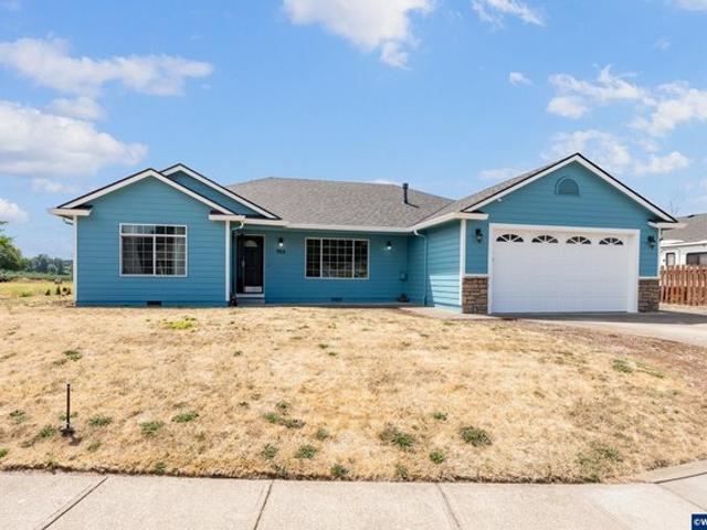 House for sale in Oregonia