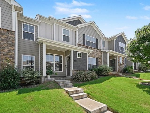 Townhouse for sale in Hillsborough, North Carolina