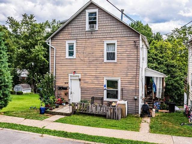 House for sale in Morgantown, West Virginia