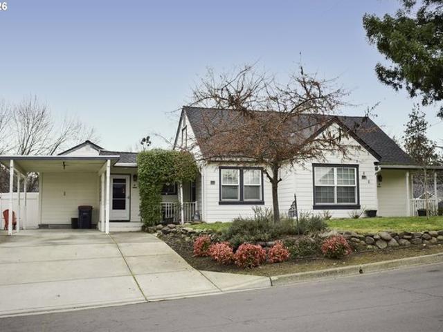 House for sale in Oregonia