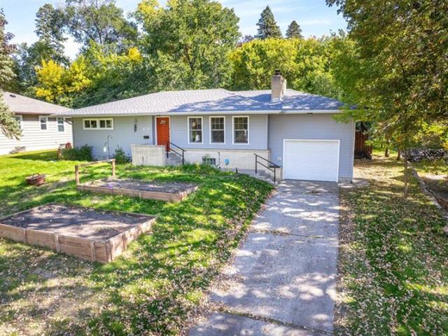 House for sale in Fergus Falls, Otter Tail County