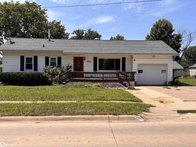 House for sale in Fairfield, Iowa