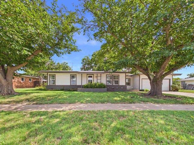 House for sale in Electra, Texas