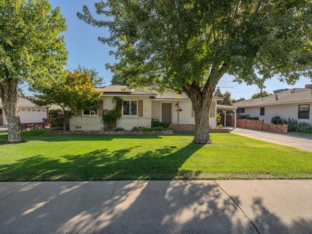 House for sale in Visalia, Tulare County