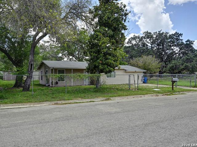 House for sale in Pleasanton, Texas