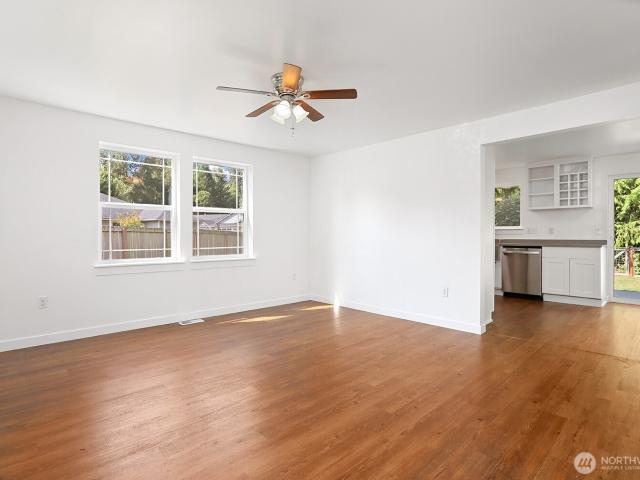 House for sale in Washington
