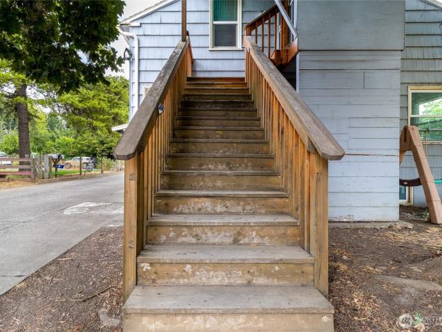 House for sale in College Place, Washington