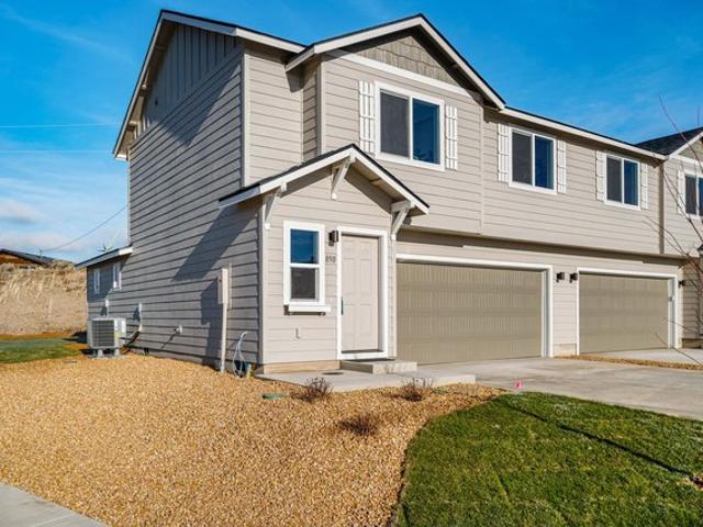 Townhouse for sale in Oregonia
