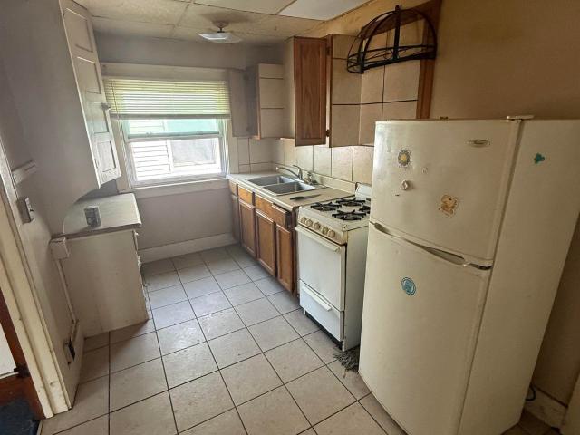 House for sale in Old Forest, Lansing