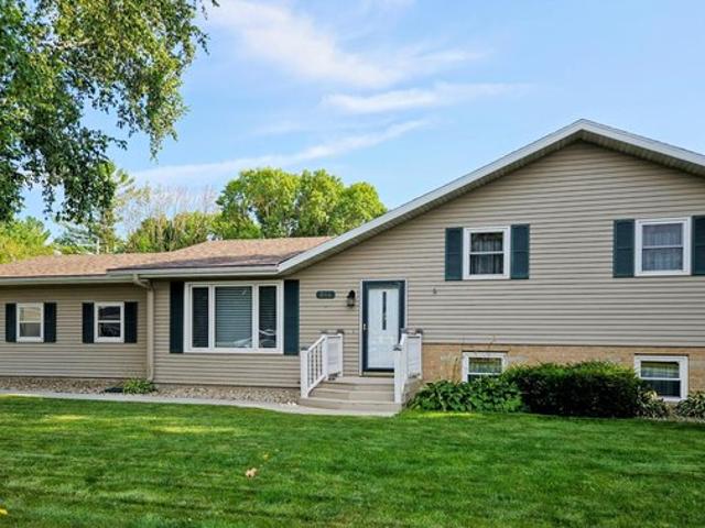 House for sale in Willmar, Minnesota
