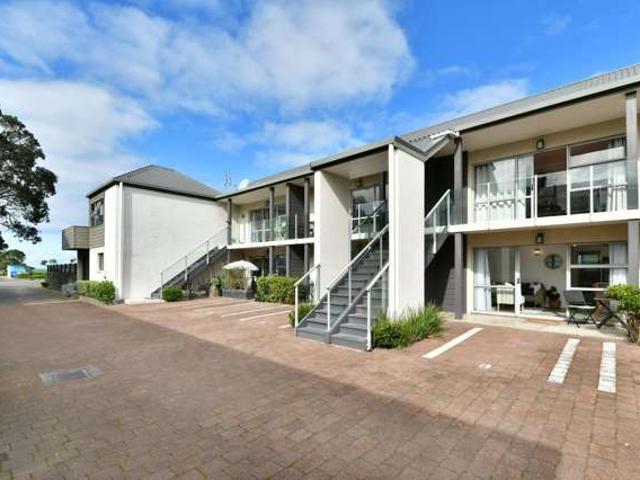 Apartment for sale in Orewa