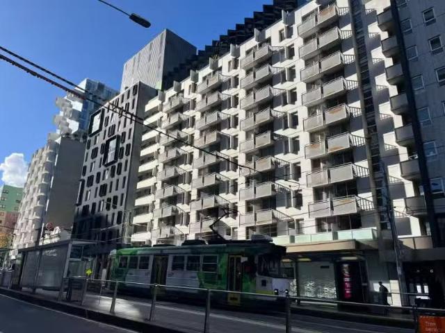 Apartment for rent in Carlton