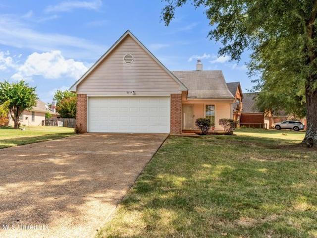 House for sale in Nesbit, Mississippi