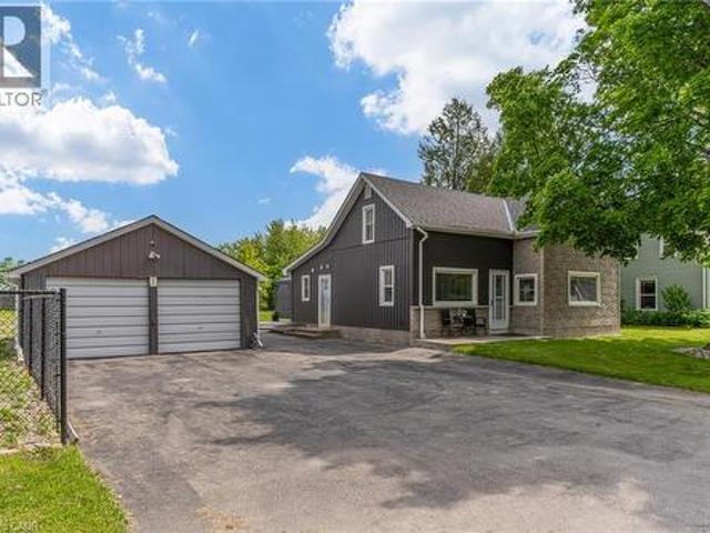 House for sale in Ancaster, Ontario