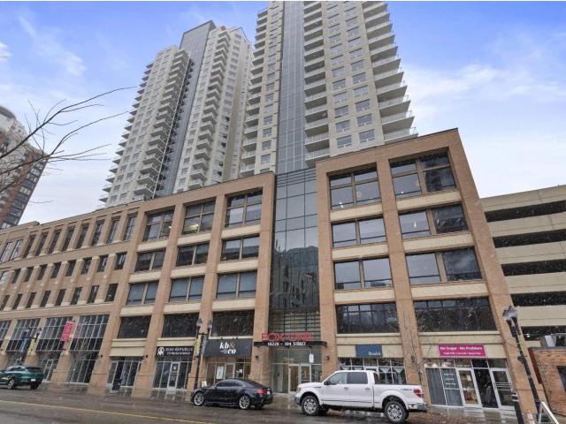 Apartment for sale in Wedgewood, Alberta