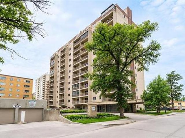 Condo for sale in Roslyn, Winnipeg