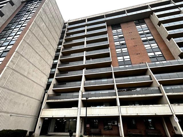 Condo for sale in Mississauga, Ontario