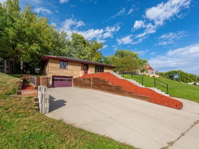 House for sale in Waseca, Waseca County