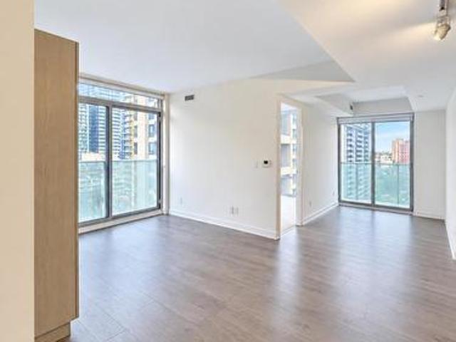 Condo for sale in Toronto Centre, Toronto