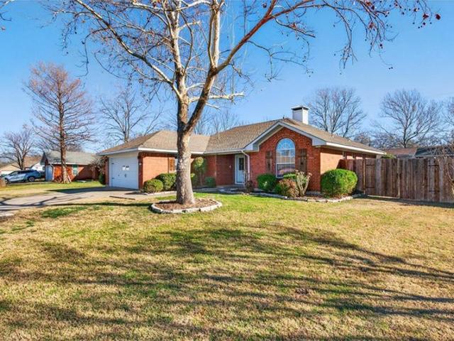 House for sale in Howe, Texas